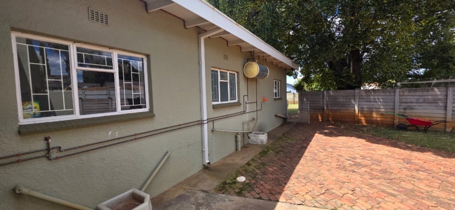 4 Bedroom Property for Sale in Flamwood North West